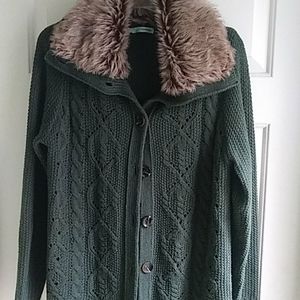 Ladies cable sweater jacket